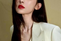 超模翟颖爆料事件视频,揭秘超模背后的惊人真相